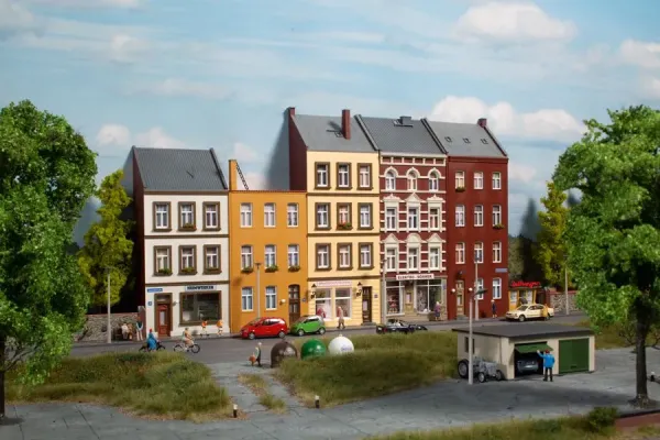 Auhagen_11467___STADSHUIZEN__HALFRELI_F___HALBR_H_USER_SCHMIDTSTRA_E