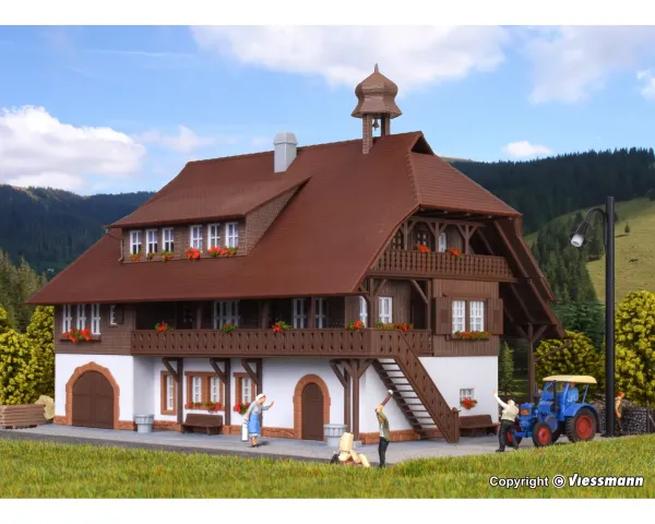 Kibri_38074___H0_BOERDERIJ_SCHWARZWALD