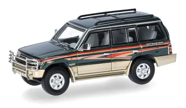 MC000050___MITSUBISHI_PAJERO__GROEN