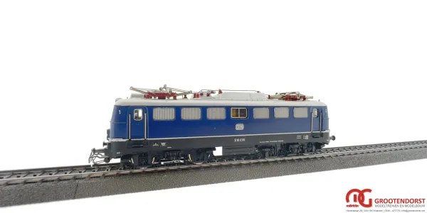M_rklin_3039___E_loc_BR_E10_DB