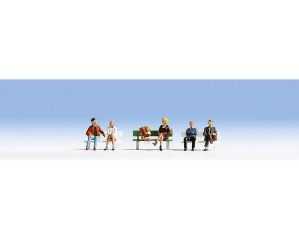 Noch_15530___ZITTENDE_FIGUREN