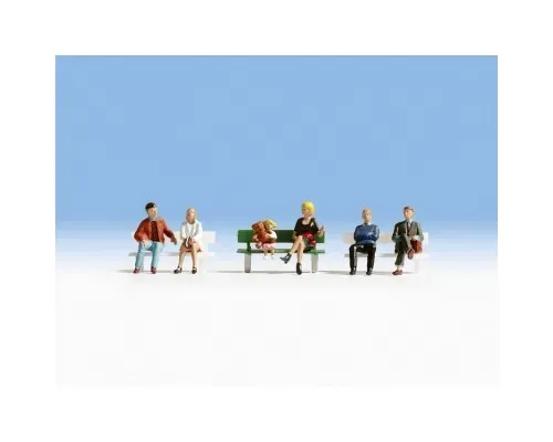 Noch_36530___ZITTENDE_FIGUREN