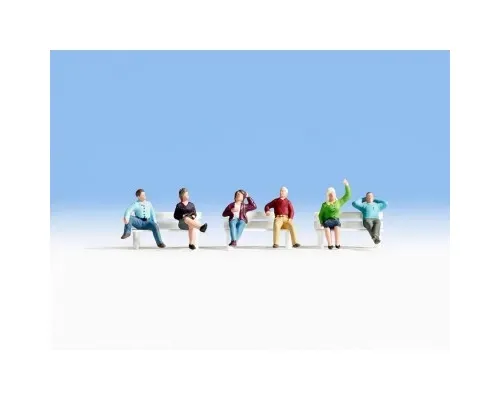 Noch_36540___ZITTENDE_FIGUREN