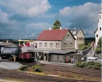Piko_61820___STATION_BURGSTEIN