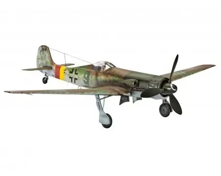 Revell_3981___FOCKE_WULF_TA_152_H