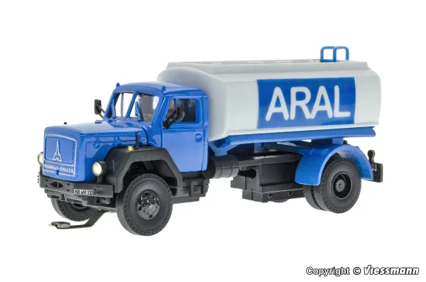 Viessmann_8132___H0_MAGIRUS_DEUTZ_ARAL_1