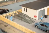 Auhagen_11484___GARAGEBOXEN_MET_ACCESOIRES_1