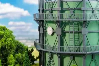 Faller_130157___GASOMETER_MET_PIJPWERK_2