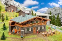Faller_130635___BERGHUT_STAUFNERHAUS