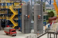 Faller_180330___INDUSTRI_LE_HOGE_TANK