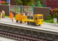 Faller_180380___BAGAGEWAGEN_1