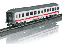 M_rklin_40502___IC_RIJTUIG_BORD_RESTAURANT_DB_1