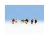 Noch_36530___ZITTENDE_FIGUREN