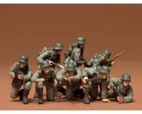 Tamiya_35061___GERMAN_PANZER_GRENADIERS_SET