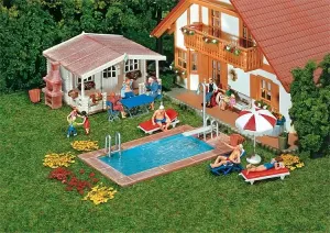 Faller_180542___ZWEMBAD_EN_TUINHUISJE