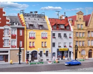 Kibri_37163___N_STADSHUIZEN_ROND_1900__2_STUKS