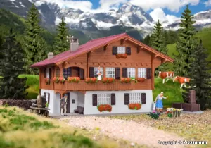 Kibri_38805___H0_CHALET_IN_BRIENZ