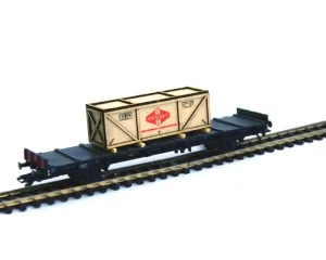 Loewe_2315___LADING_OVERZEE_KIST_FORTSCHRITT