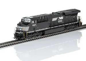 M_rklin_38448___US_DIESELLOC_ES44AC_NS