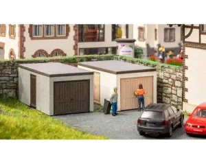 Noch_14677___2_GARAGES
