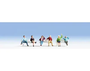 Noch_15540___ZITTENDE_FIGUREN