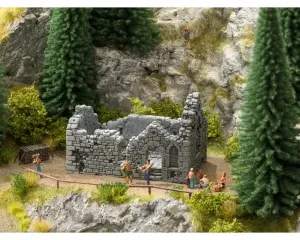 Noch_58611___RUINE_KAPEL_10_5_CM_X_6_7_CM__6_7_CM_HOOG
