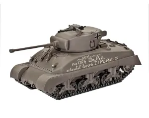 Revell_3290___SHERMAN_M4A1