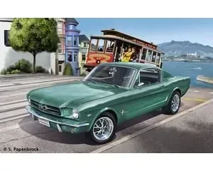 Revell_7065___1965_FORD_MUSTANG_2_2_FASTBACK
