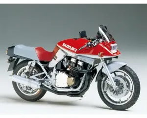 Tamiya_14065___SUZUKI_GSX_1100S_KATANA_CUSTUM_TUNED