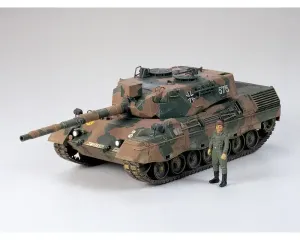 Tamiya_35112___LEOPARD_A4_WEST_GERMAN_TANK