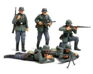 Tamiya_35293___GERMAN_INFANTRY_SET