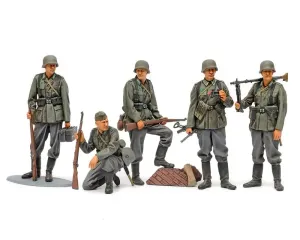 Tamiya_35371___GERMAN_INFANTRY_SET__MID_WWII_